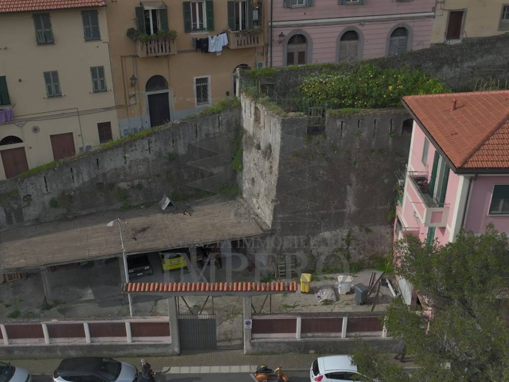 locale commerciale in vendita a Ventimiglia