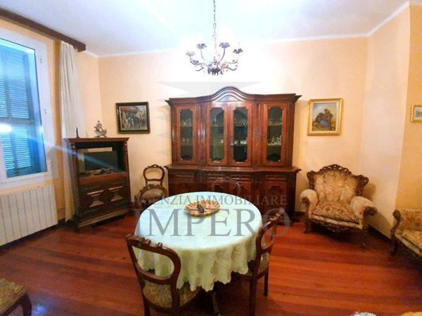 pentavano in vendita a Ventimiglia