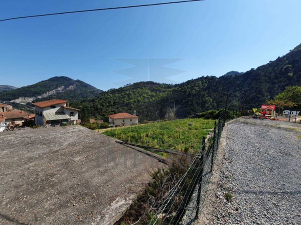locale di sgombero in vendita a Ventimiglia