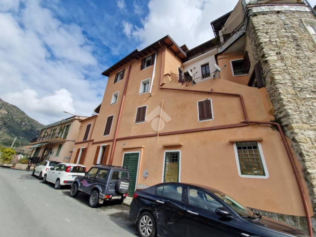 appartamento in vendita a Ventimiglia in zona Torri