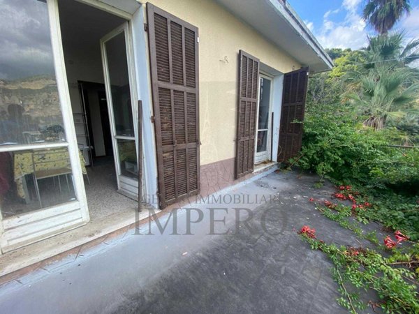 casa indipendente in vendita a Ventimiglia in zona Seglia / San Bernardo