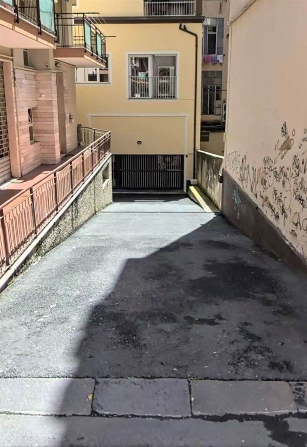 locale di sgombero in vendita a Ventimiglia