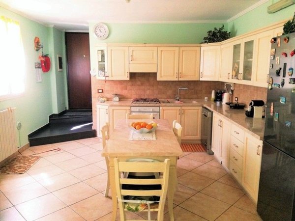 casa indipendente in vendita a Ventimiglia