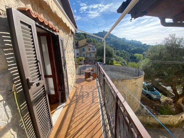 casa indipendente in vendita a Ventimiglia in zona Seglia / San Bernardo