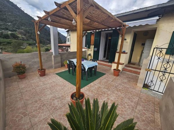 appartamento in vendita a Ventimiglia in zona Calvo