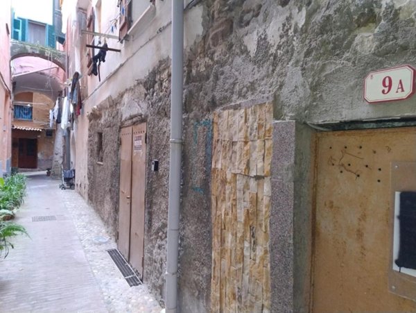 negozio in vendita a Ventimiglia