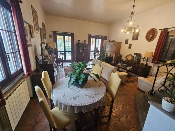 casa indipendente in vendita a Ventimiglia