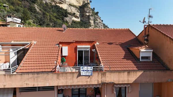 appartamento in vendita a Ventimiglia in zona Trucco