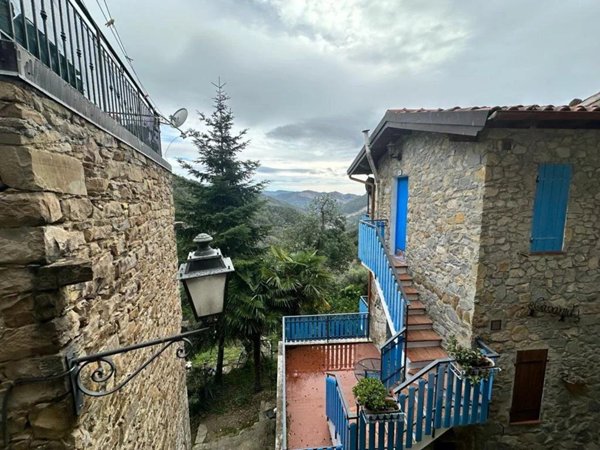 appartamento in vendita a Ventimiglia in zona Villatella