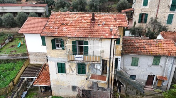 appartamento in vendita a Ventimiglia in zona Seglia / San Bernardo