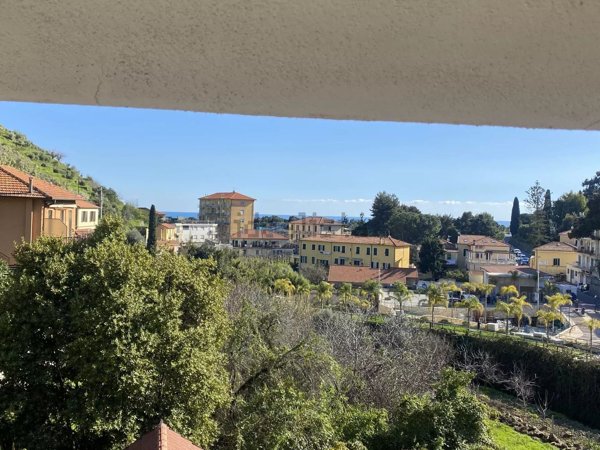 appartamento in vendita a Ventimiglia in zona Latte