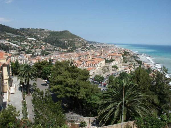 negozio in vendita a Ventimiglia