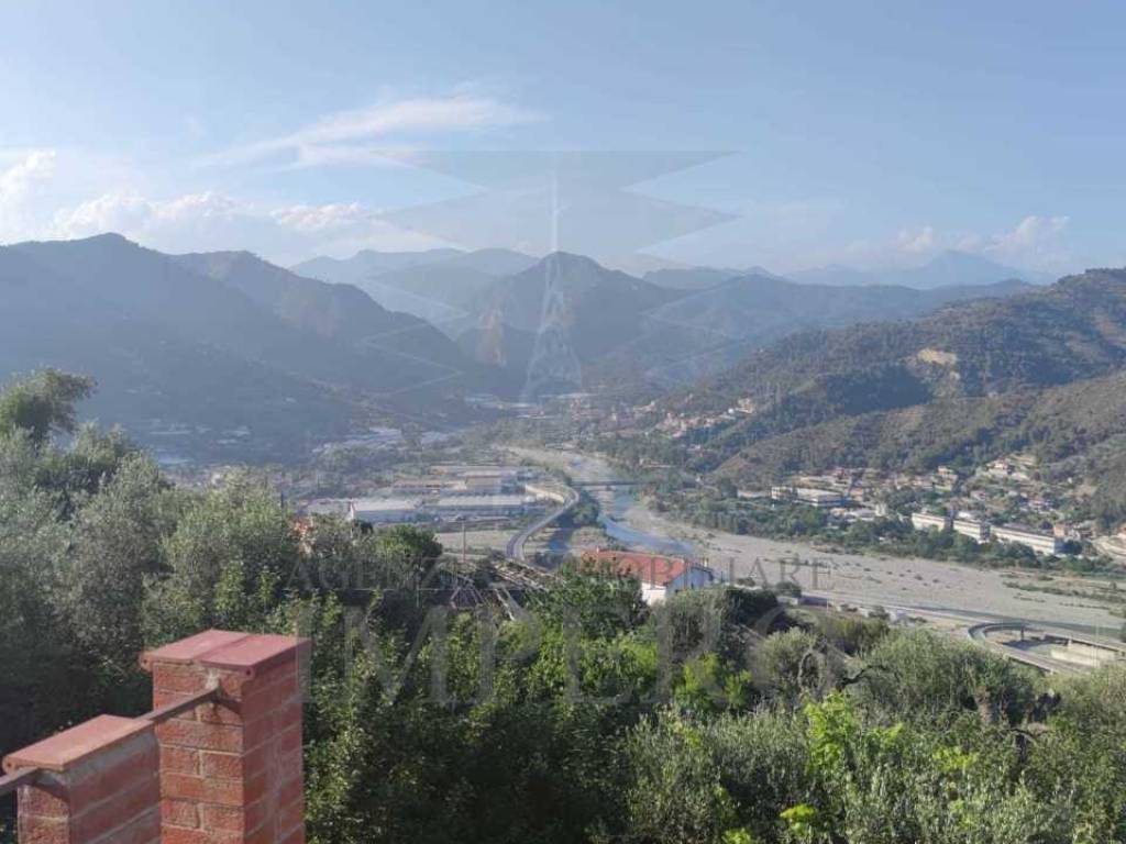 casa semindipendente in vendita a Ventimiglia in zona Seglia / San Bernardo