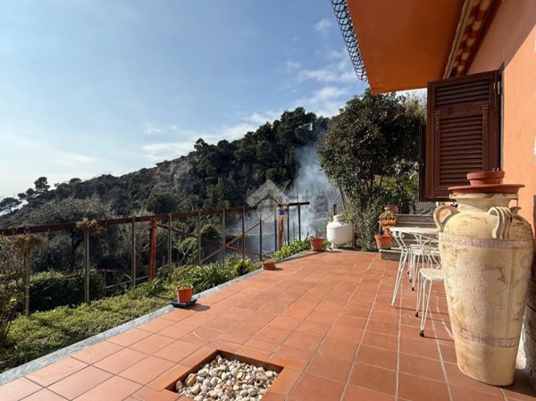 appartamento in vendita a Ventimiglia in zona Grimaldi