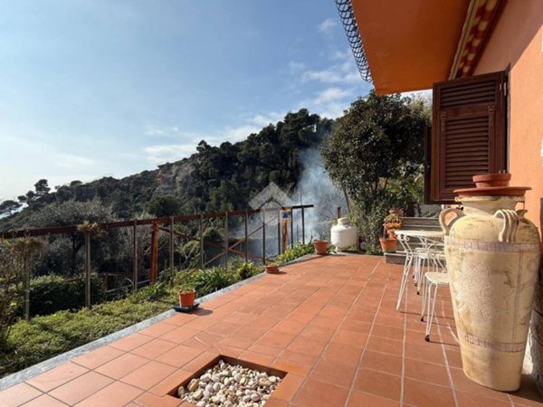 appartamento in vendita a Ventimiglia in zona Grimaldi