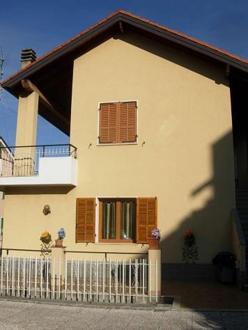 casa indipendente in vendita a Ventimiglia in zona Porra
