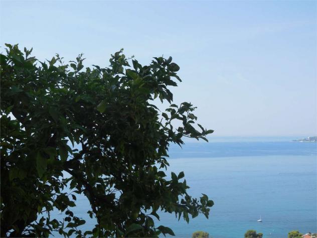 appartamento in vendita a Ventimiglia in zona Grimaldi