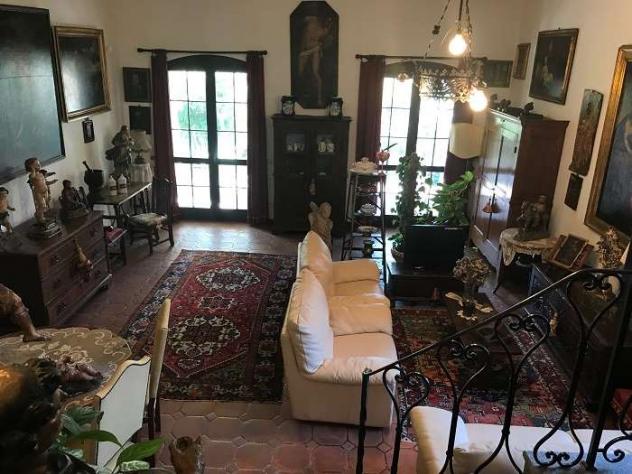 casa indipendente in vendita a Ventimiglia