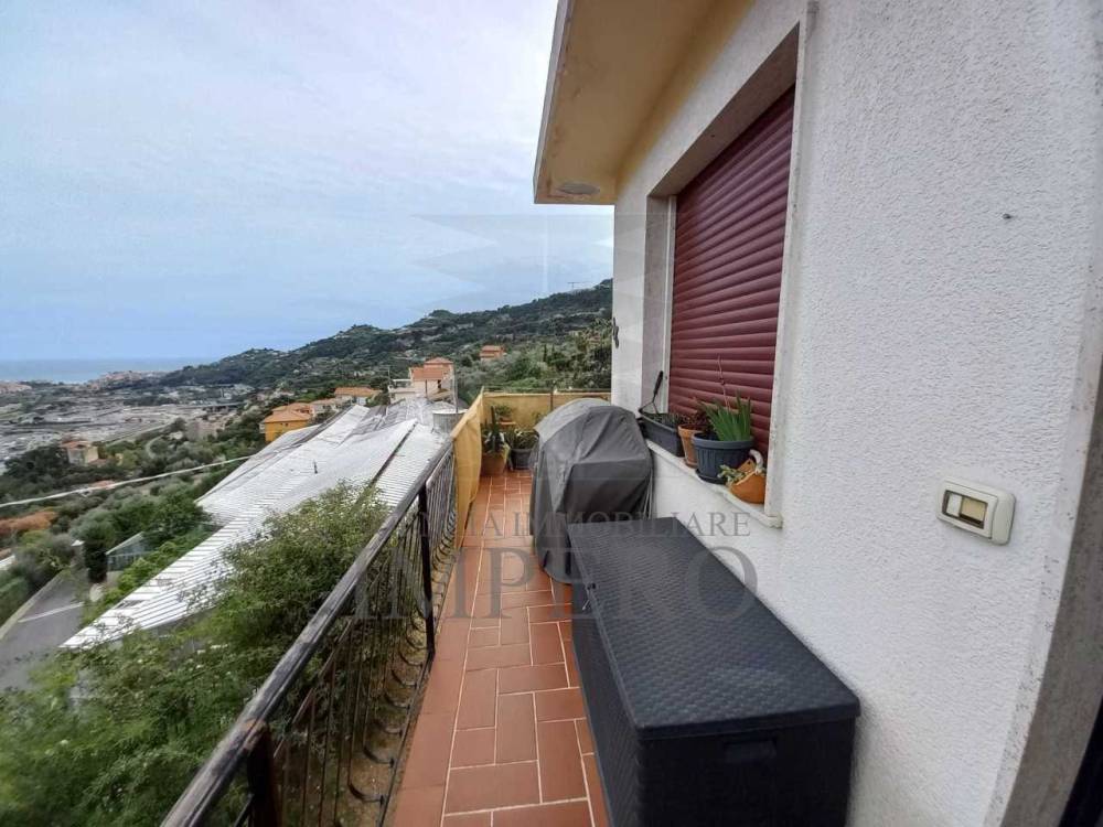 casa indipendente in vendita a Ventimiglia in zona Seglia / San Bernardo