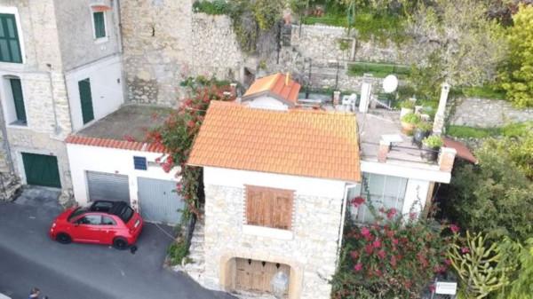 casa indipendente in vendita a Ventimiglia in zona Grimaldi
