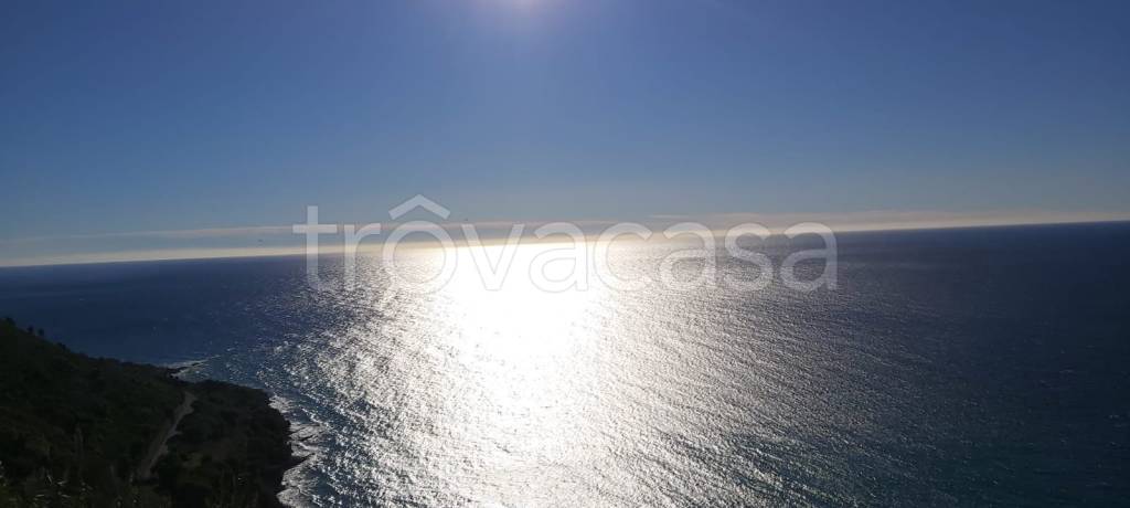 casa indipendente in vendita a Ventimiglia