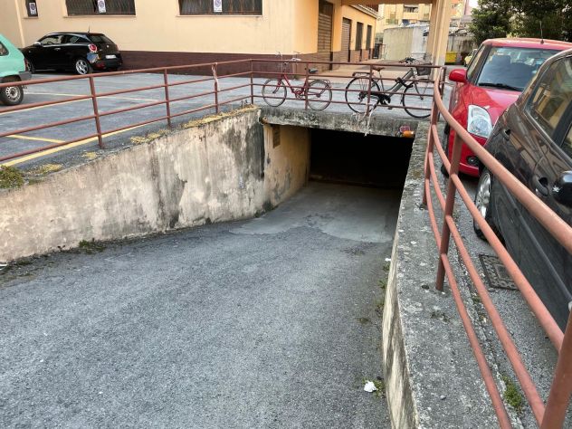 locale di sgombero in vendita a Ventimiglia