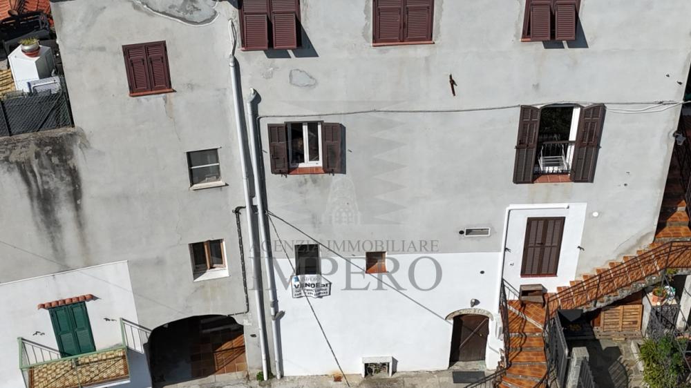 casa indipendente in vendita a Ventimiglia in zona Latte
