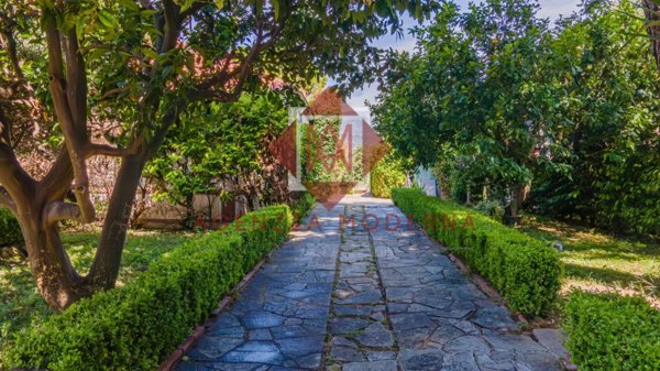 casa indipendente in vendita a Ventimiglia