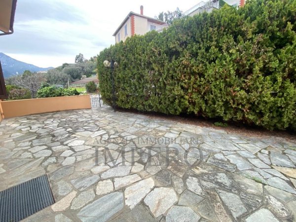 casa indipendente in vendita a Ventimiglia