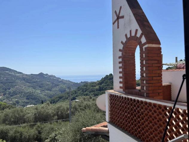 casa indipendente in vendita a Ventimiglia in zona Sealza