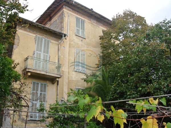 casa indipendente in vendita a Ventimiglia