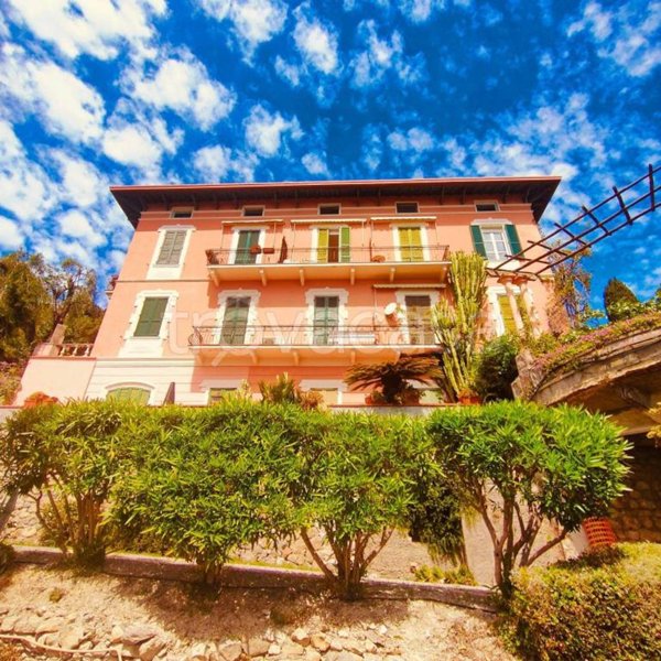 appartamento in vendita a Ventimiglia in zona Mortola Inferiore