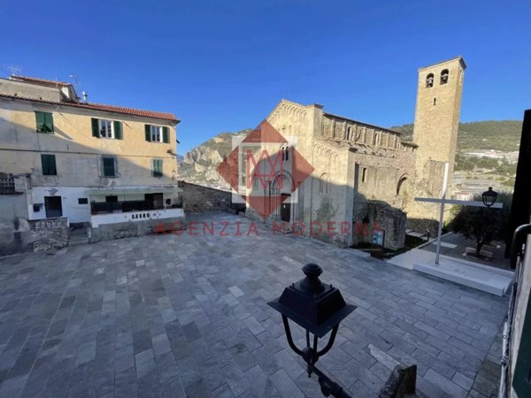 casa semindipendente in vendita a Ventimiglia