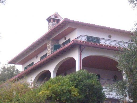 casa indipendente in vendita a Ventimiglia in zona Seglia / San Bernardo