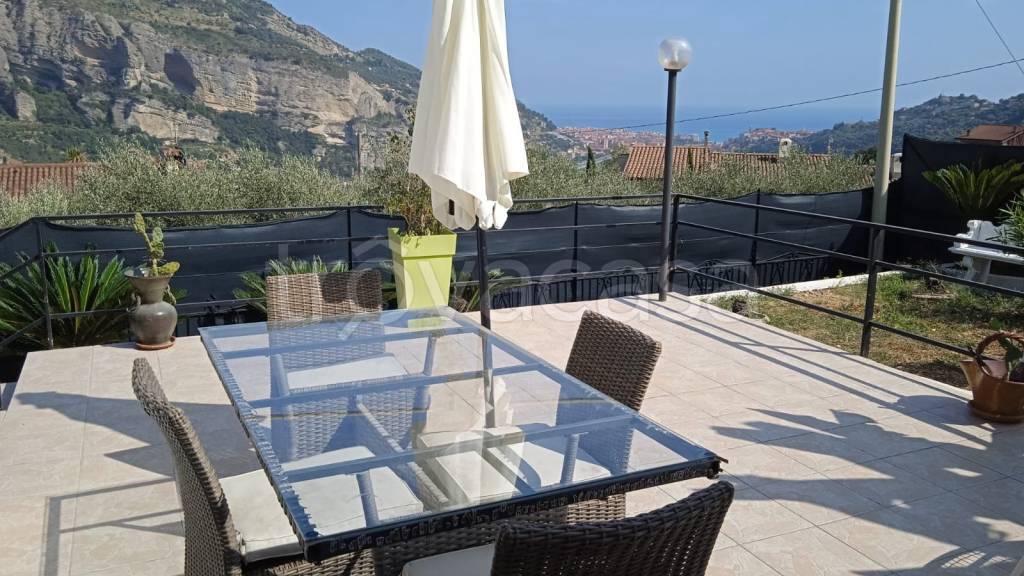 casa indipendente in vendita a Ventimiglia in zona Seglia / San Bernardo