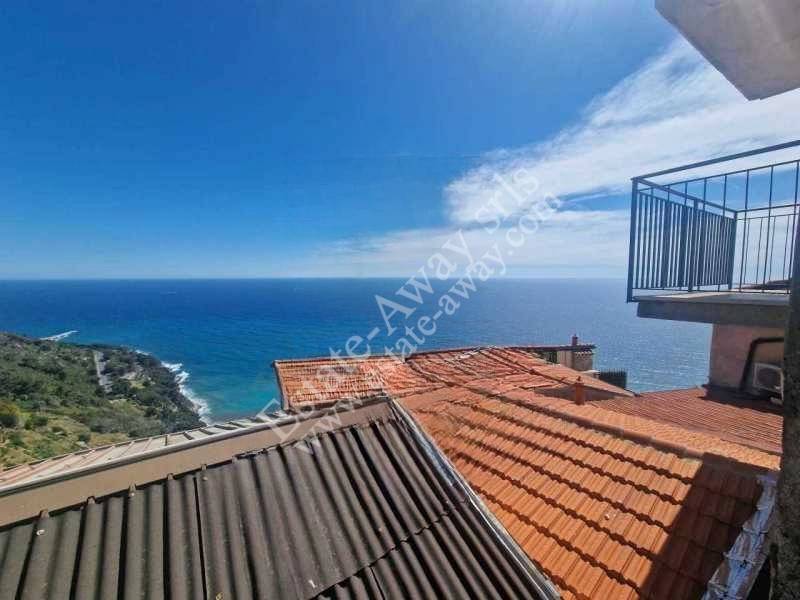 appartamento in vendita a Ventimiglia in zona Grimaldi