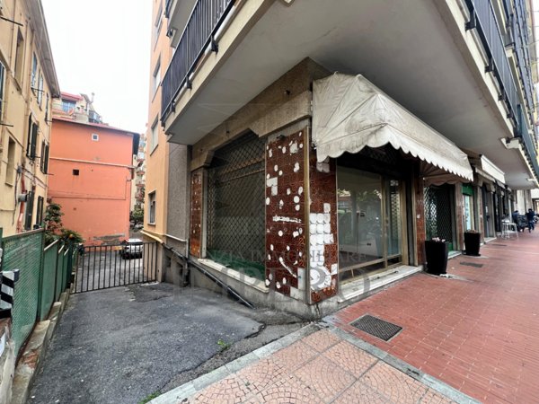 locale commerciale in vendita a Ventimiglia