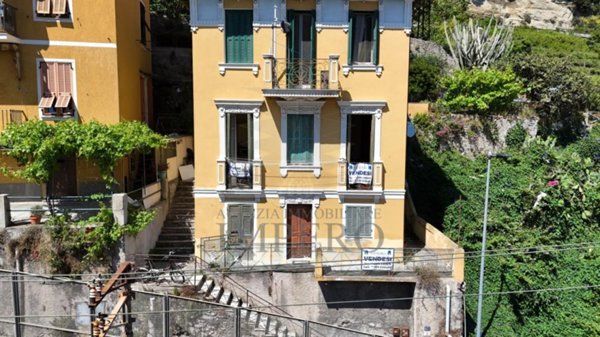 casa indipendente in vendita a Ventimiglia