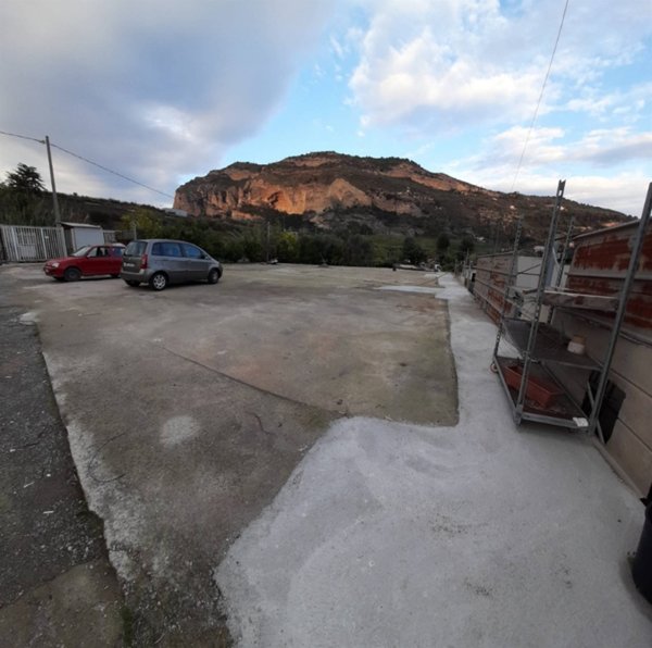 terreno industriale in vendita a Ventimiglia in zona Trucco
