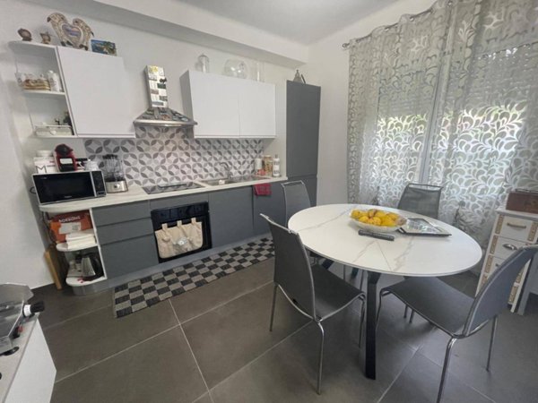 appartamento in vendita a Ventimiglia in zona Latte