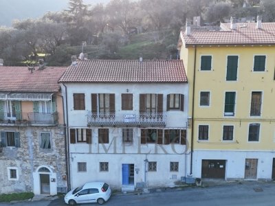 casa semindipendente in vendita a Ventimiglia