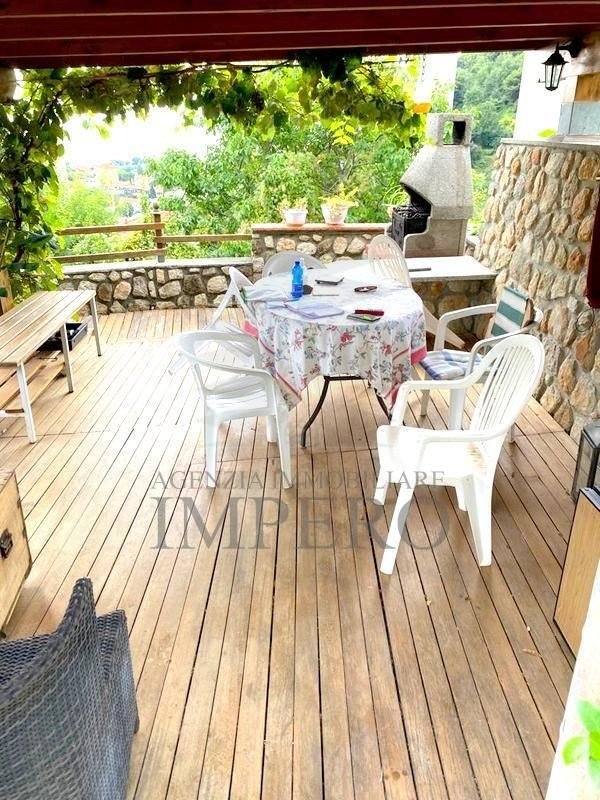 casa indipendente in vendita a Ventimiglia in zona Latte