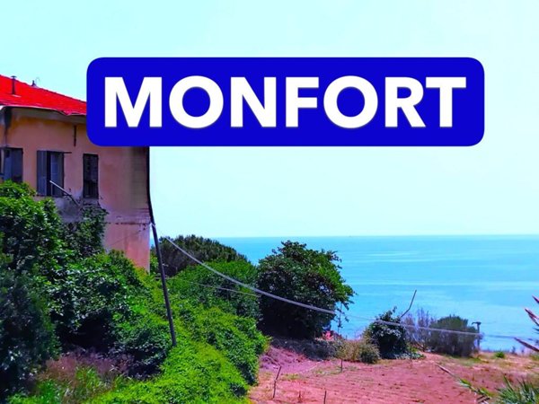 casa indipendente in vendita a Ventimiglia in zona Latte