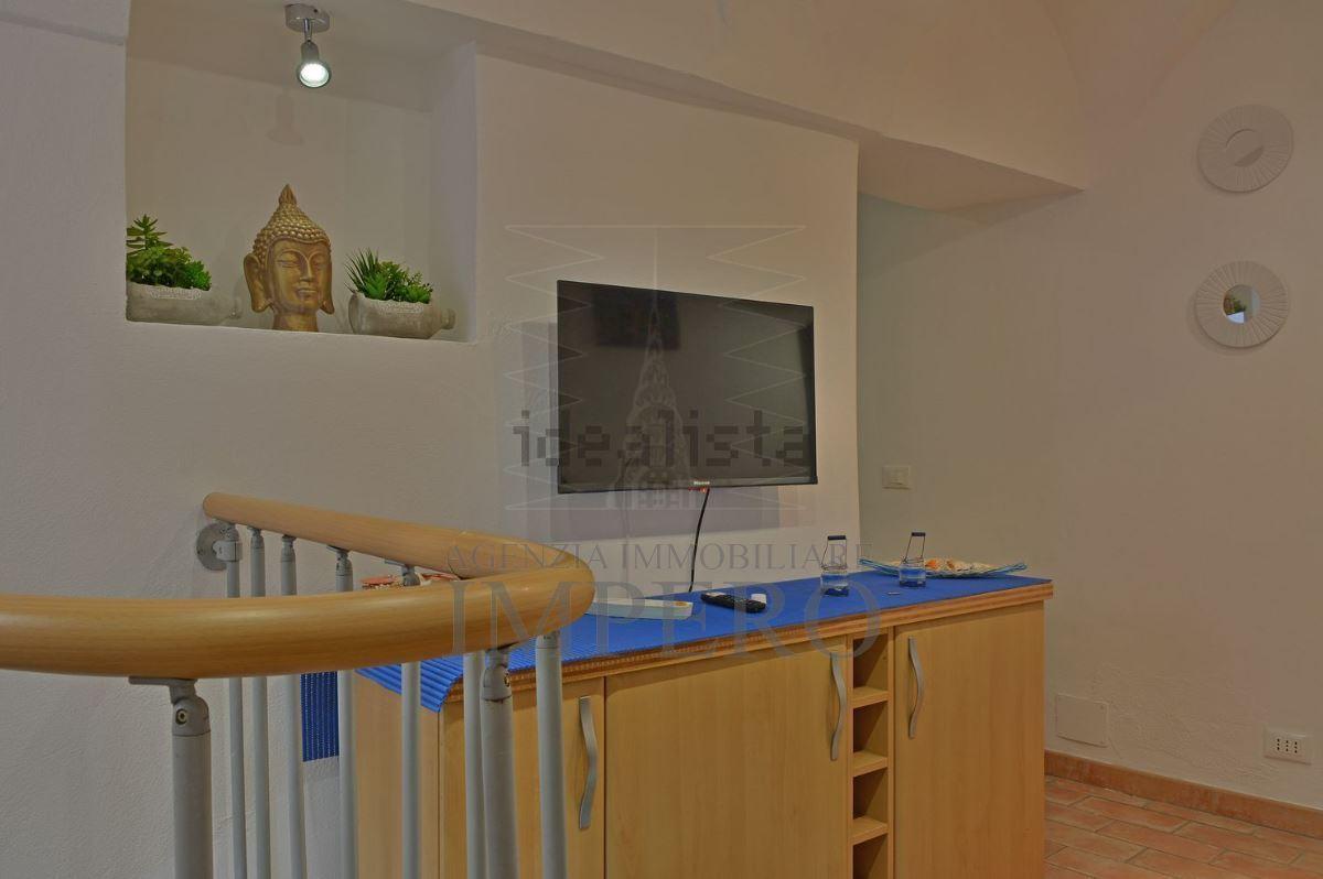 casa indipendente in vendita a Ventimiglia in zona Torri