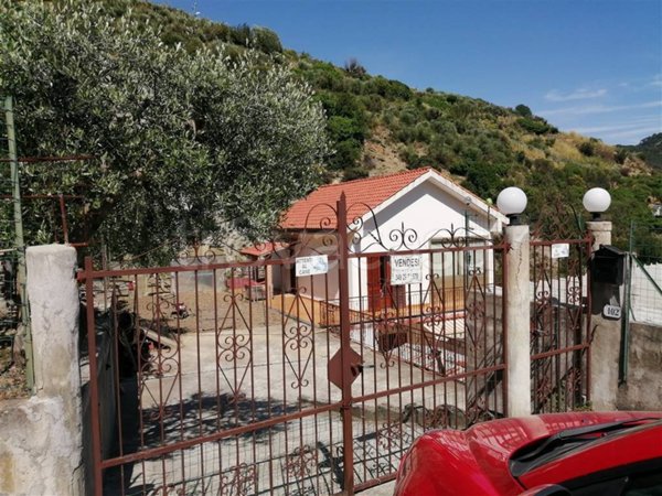 casa indipendente in vendita a Ventimiglia