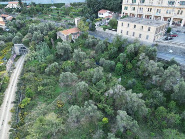 casa indipendente in vendita a Ventimiglia