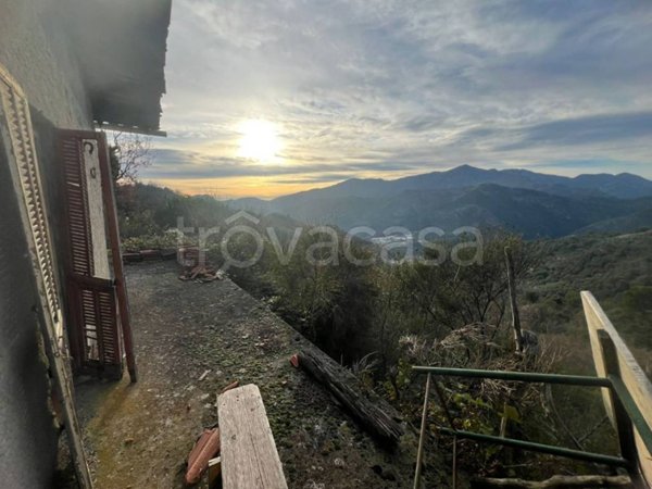 casa indipendente in vendita a Ventimiglia in zona Verrandi