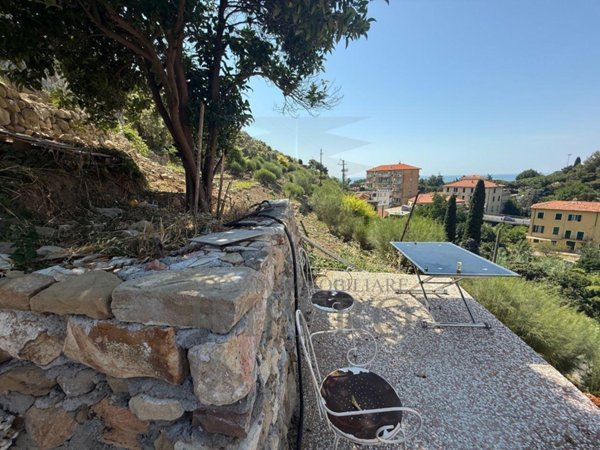 appartamento in vendita a Ventimiglia in zona Latte
