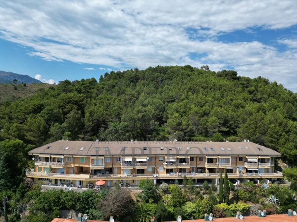 appartamento in vendita a Ventimiglia in zona Mortola Superiore