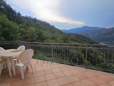 casa indipendente in vendita a Ventimiglia